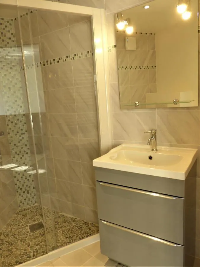 Lokeplet Apartamento Locquenole